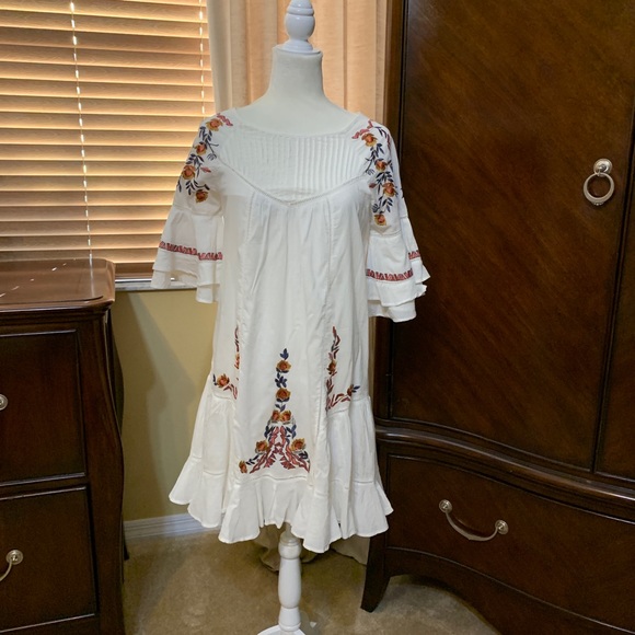 FREE PEOPLE PAVLO EMBROIDERED MINI DRESS, WHITE SIZE (NWT) - Picture 5 of 7